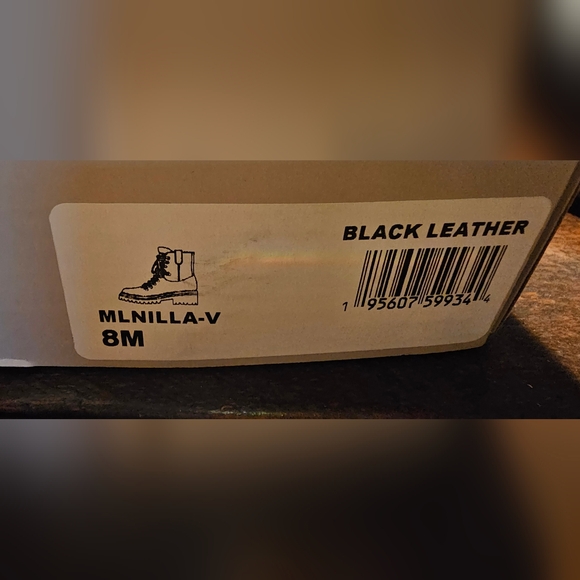 Marc Fisher MLNILLA-V  Black Leather Combat Boots—Size 8M NEW - Picture 3 of 3
